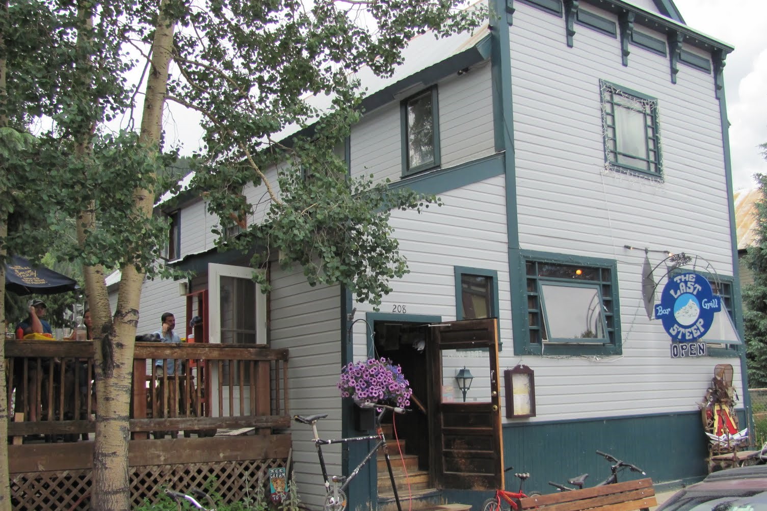 Dining Guide Iron Horse Property Management